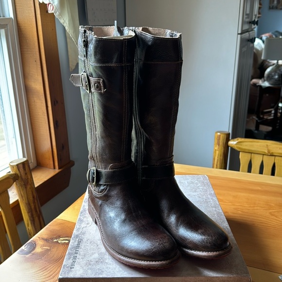 Bedstu, GOGO LUG , brown boot, size 10 EUC.. - Picture 2 of 8